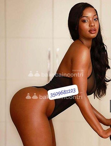 Salerno: APPENA ARRIVATA LA PIU BELLA 🤩 PRIMISSIMA VOLTA IN ZONA BELLISSIMA BOMBA SEXY 👅 SONO PRONTA 👄 PER succhiarti 👅 FINO ALLA FINE COMPLETA DI TUTTO 🫦
