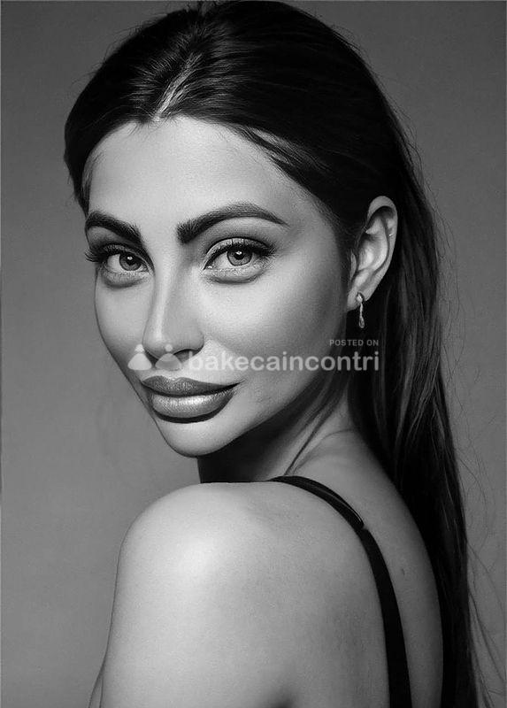 Lucca: Marina di Pietrasanta-massaggio rilassante con finale delicato