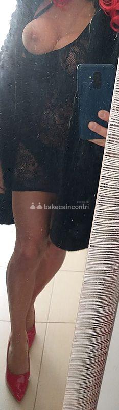 Livorno: Sono sola a casa