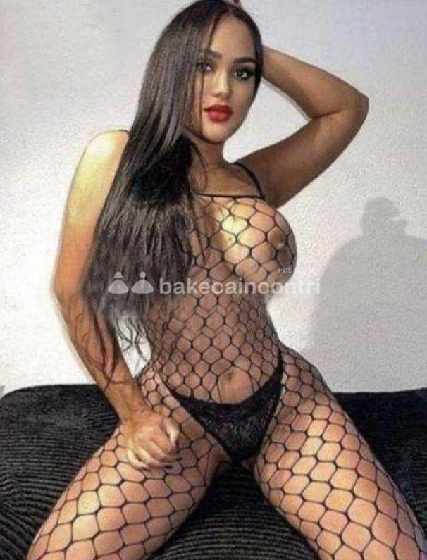 Varese: Novità assoluta SOFIA!!BRAVISIMA SUCHIATRICE SENZA LIMITE_DI TEMPO BOCCA DI FUOCO,FIGA DELIZIOSA.SUPER BOLLENTE LATO B TONDO BELLO STRETO DA LEKARE