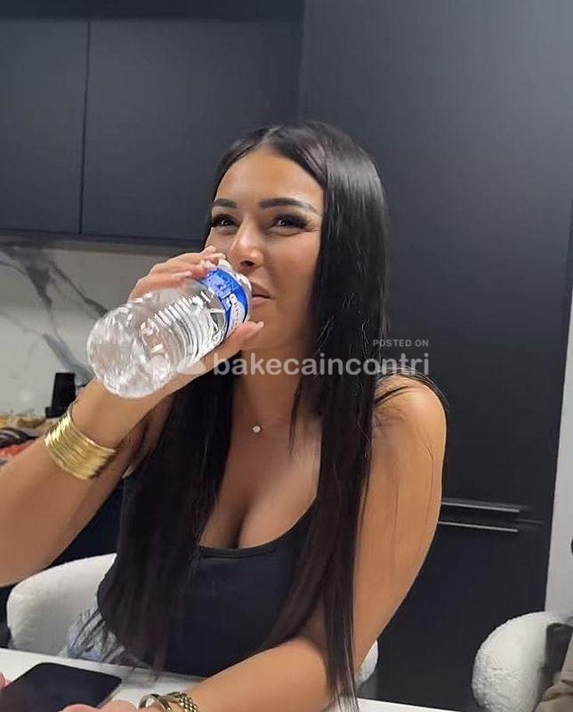 Roma: SONO PER POCHii GiORNi QUi NUOVA RAGGAZZA RAGGIUNGO CASA TUA B&& HOTEL MOTELL UFFICIO PURE FURIO ROMA