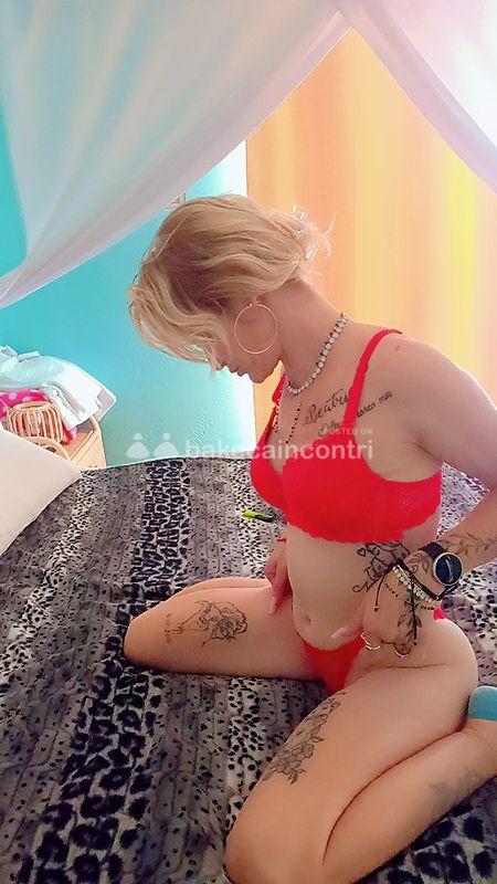 Taranto: Sidonia appena arrivata per pochi giorni ospito RAGGIUNGO CASA TUA O HOTEL