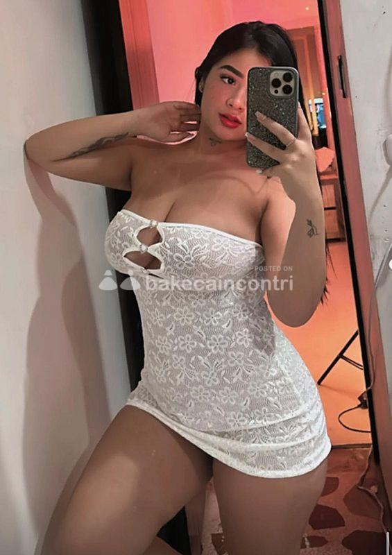 Lecce: 🎈TI FARO... PASSARE MOMENTI DI GODIMENTO INDIMENTICABILI..... QUELLO CHE VEDI E... ESATTAMENTE QUELLO CHE TROVERAI 🌹✨ 📸👀✋🏼💯💯🔥