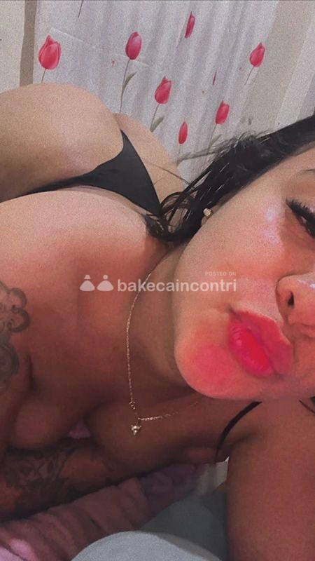 Latina: 🌸🌸🌸🌸 SARA Venezuelana appena arrivata in Italia per la prima volta 💐💐💐💐💐